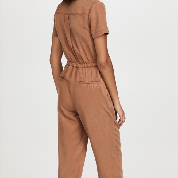 alice + olivia Xenia Collared Jumpsuit - Picture 2 of 4